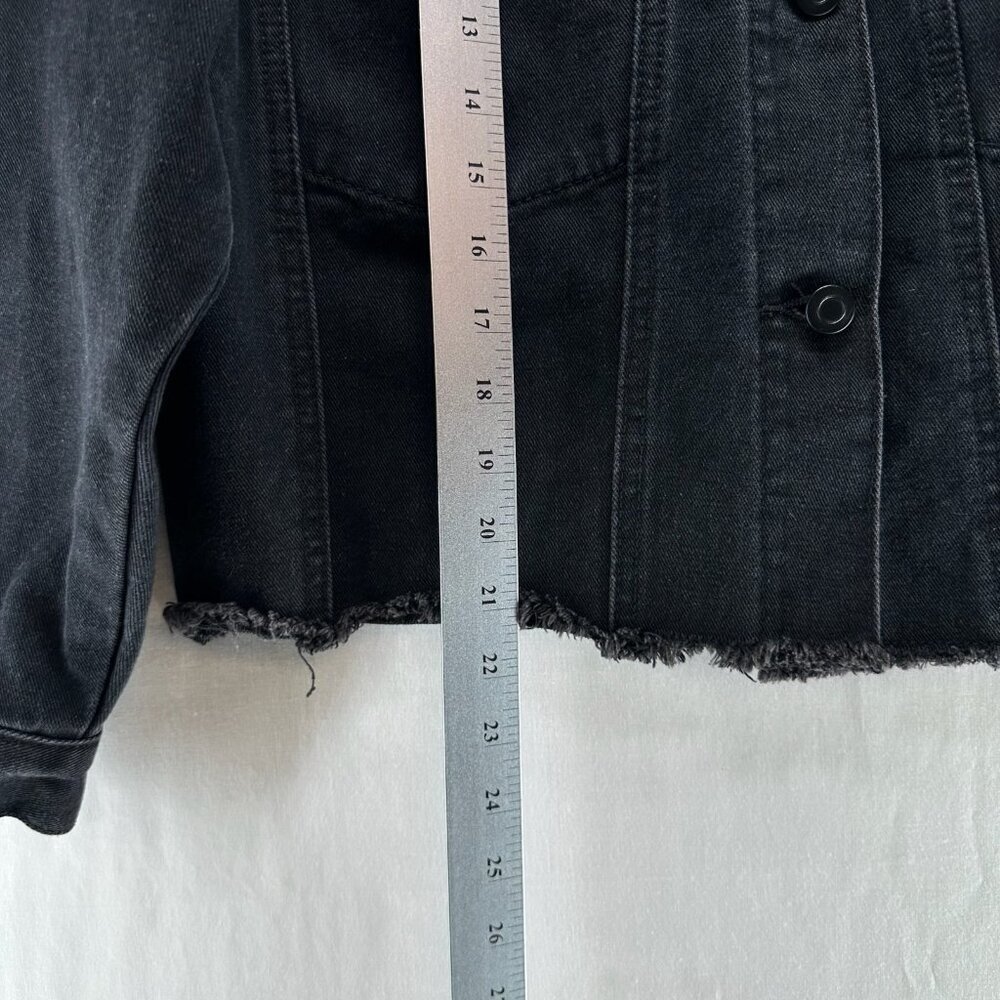 Elia Cher Cropped Denim Jacket Womens XL Pockets Frayed Hem Biker Grunge Black - Picture 10 of 13
